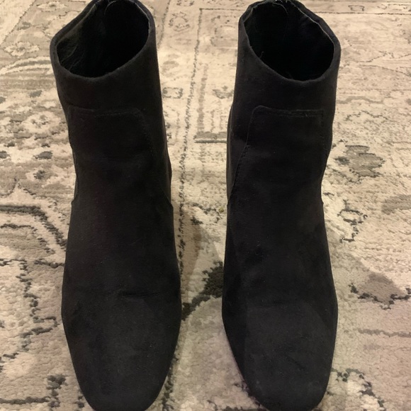 Black suede block heel boot/bootie - Picture 5 of 6